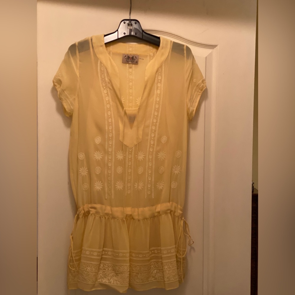 Juicy Couture Size M Yellow Embroidered 100% Silk Shirt
